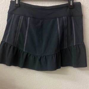 Athleta Charcol Gray Ruffled Skirt